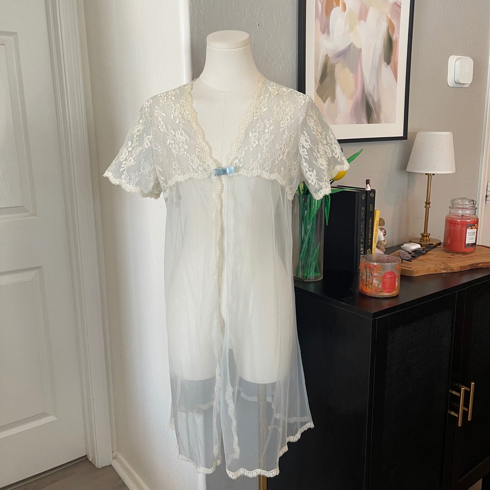 Vintage 1960s Sears Peignoir Robe Cottagecore Coquette Lace